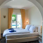Panorama Lakeview Maggiore By Interhome Semesterbostad *