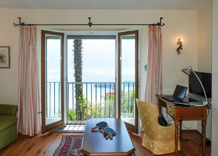Panorama Lakeview Maggiore By Interhome