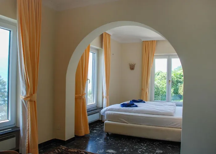 펜션 Panorama Lakeview Maggiore By Interhome 론코 소프라 아스코나