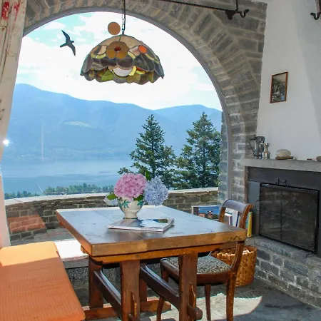 Hébergement de vacances Panorama Lakeview Maggiore By Interhome Ronco sopra Ascona