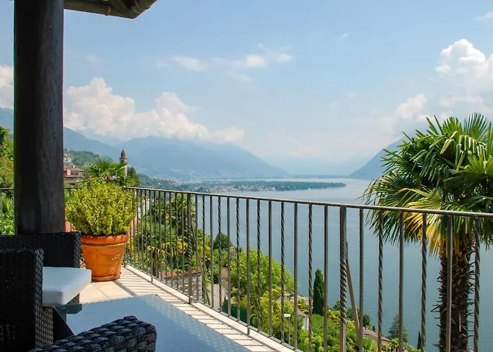 Panorama Lakeview Maggiore By Interhome Semesterbostad *